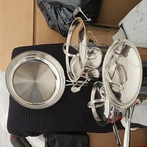 Cuisinart 7 piece  Pots and pans